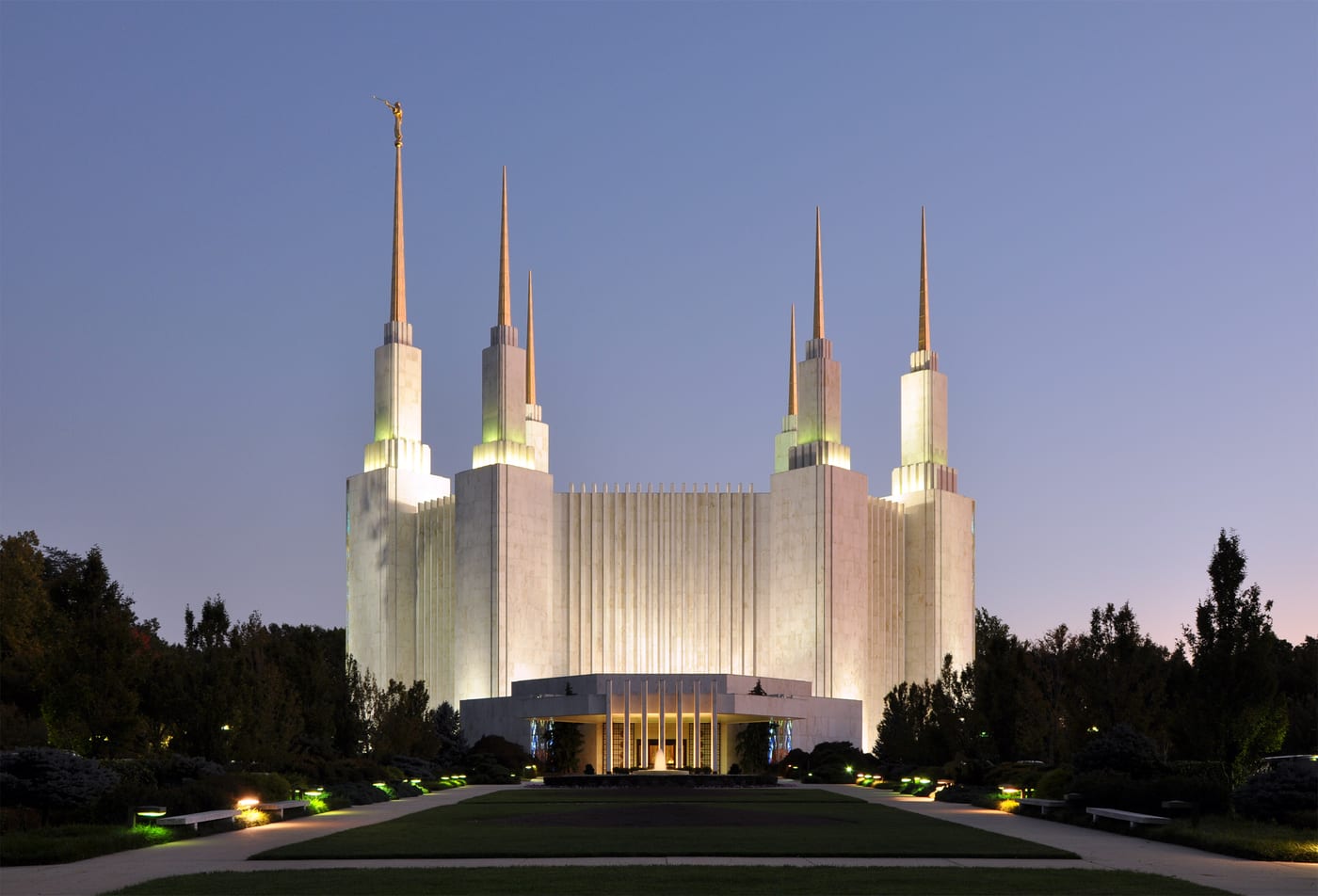 Washington D.C. Temple in Kensington, Maryland